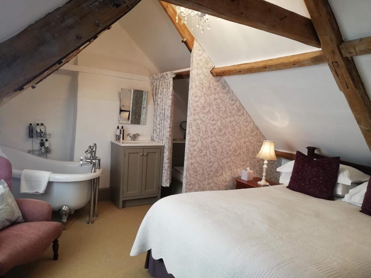Carrick'S At Castle Farm Hotell Swanton Morley Exteriör bild