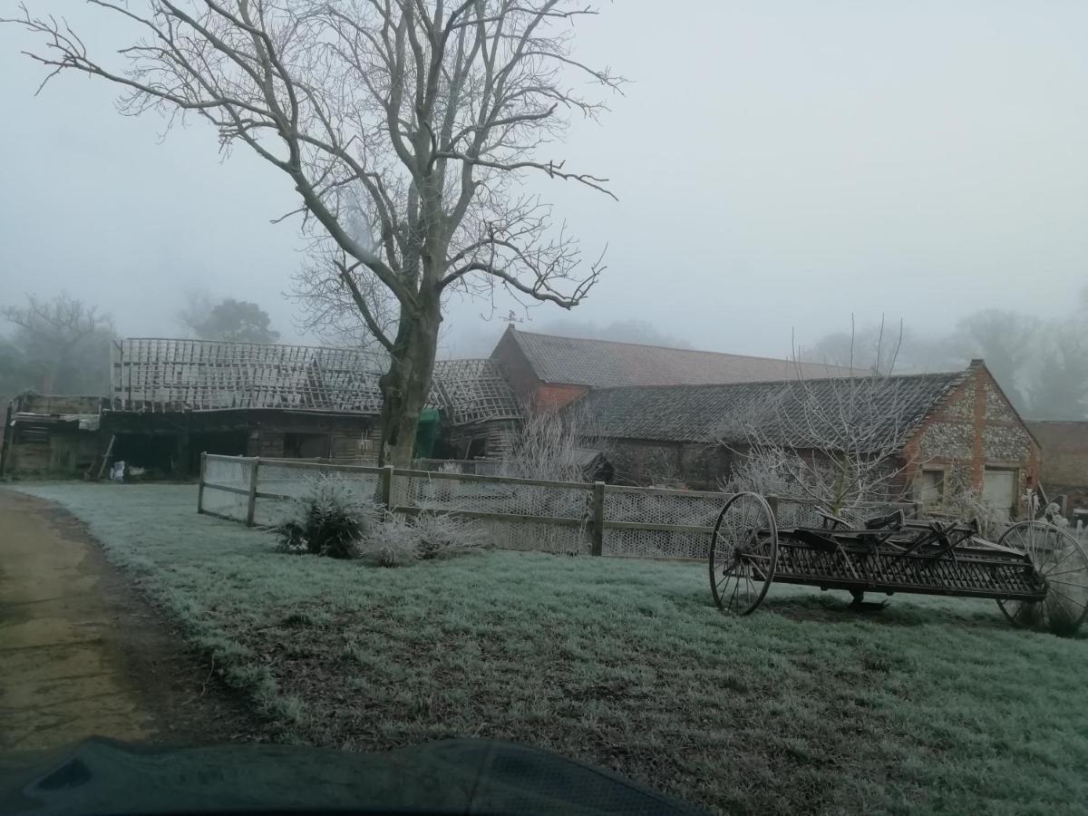 Carrick'S At Castle Farm Hotell Swanton Morley Exteriör bild