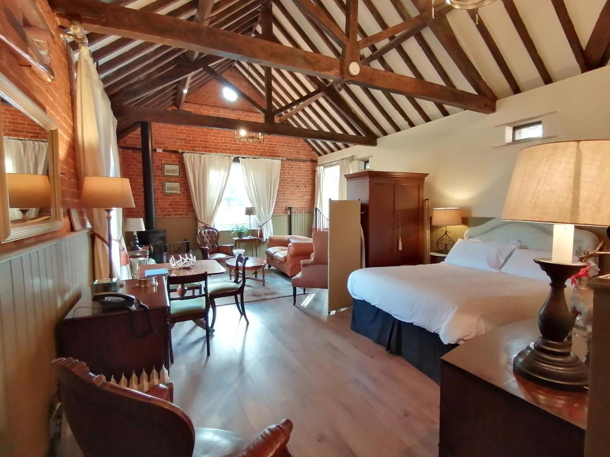 Carrick'S At Castle Farm Hotell Swanton Morley Exteriör bild