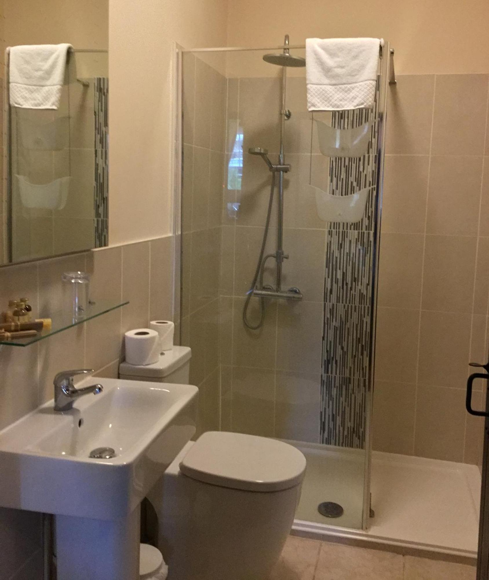Carrick'S At Castle Farm Hotell Swanton Morley Exteriör bild