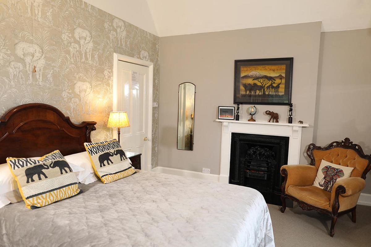 Carrick'S At Castle Farm Hotell Swanton Morley Exteriör bild
